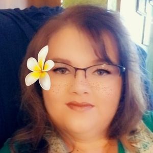 Meet your Posher, Cassandra